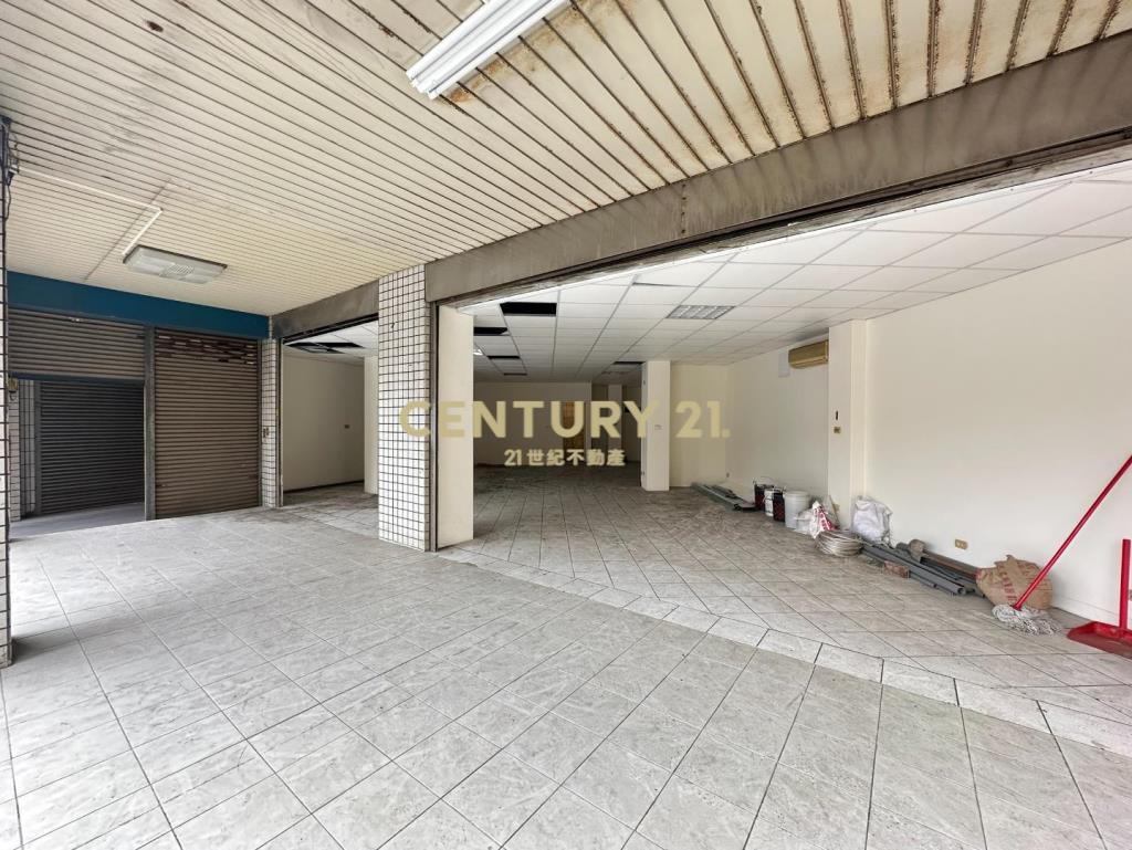 鄰中路縣府商圈｜仁愛路大面寬三角黃金店面