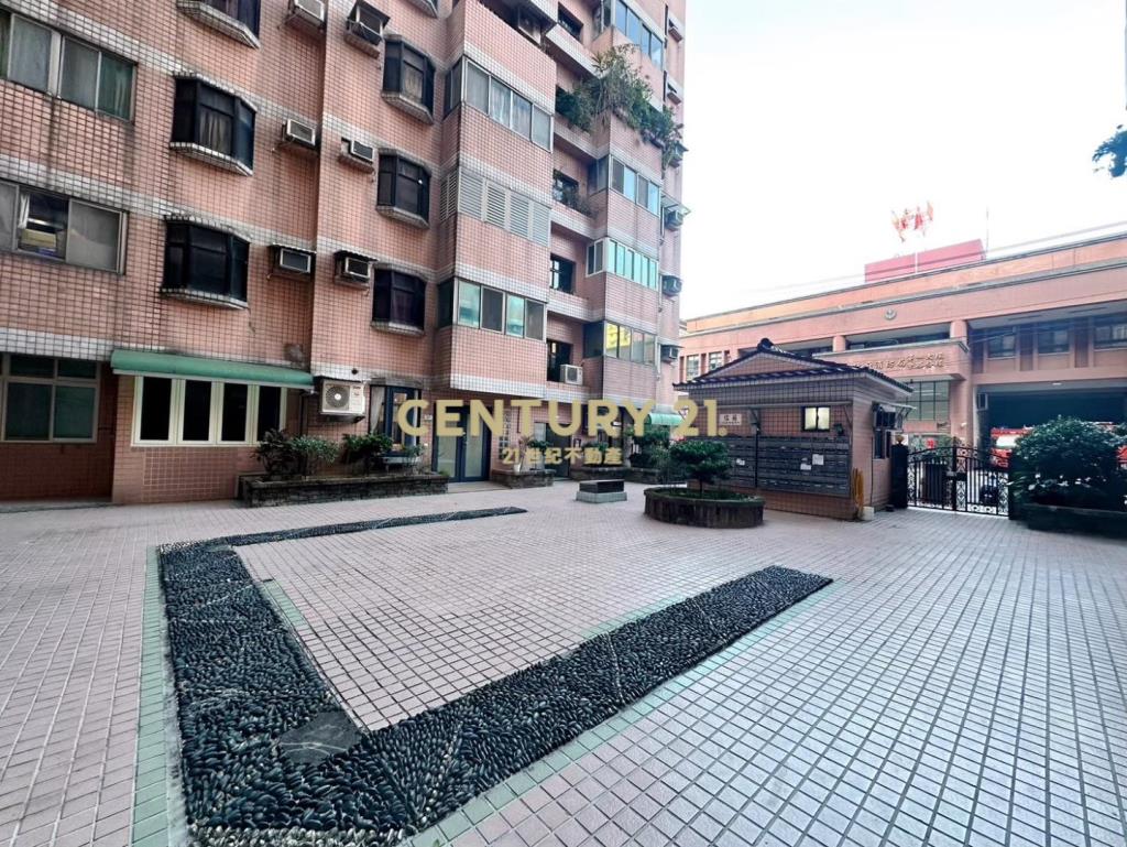 龍安商圈2房-稀有超大庭院戶