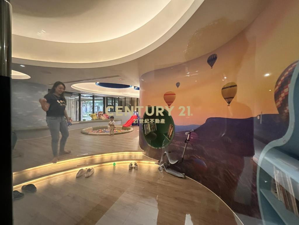 楊梅金山商圈｜鴻築里昂次頂樓景觀3房車