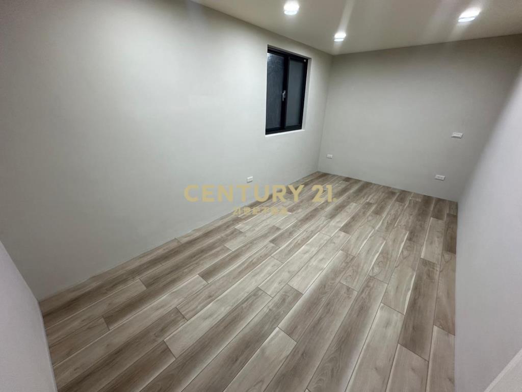 愛十街G09全新裝潢層峰3房公寓