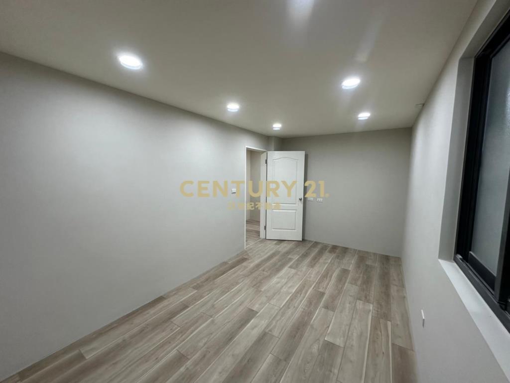 愛十街G09全新裝潢層峰3房公寓