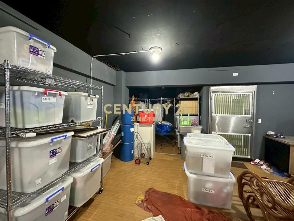 捷運龍江面寬金店面