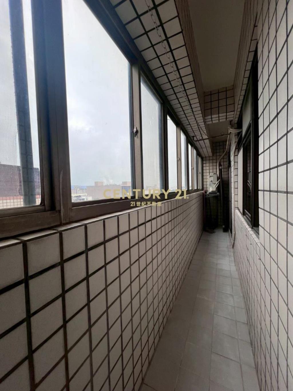 聯大花園超值秒殺邊間溫馨2房