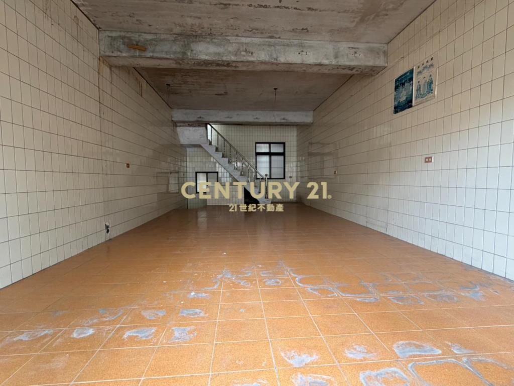 忠貞商圈/龍東路3層樓需整理活巷透天