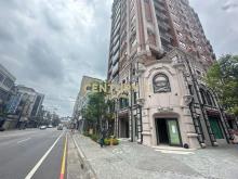 全新三角窗黃金店面｜君邑富永挑高樓店+車