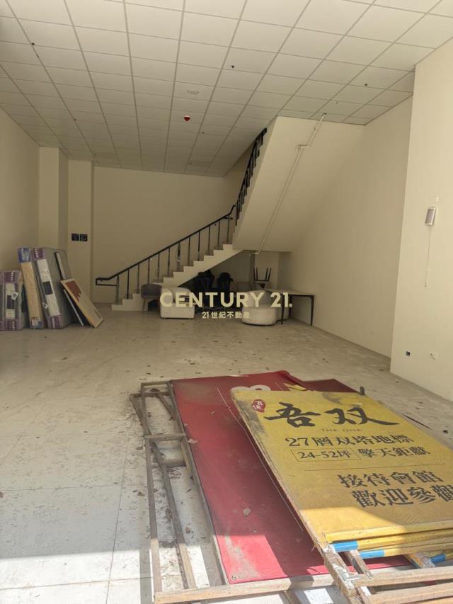 百俊無雙挑高大坪數店面