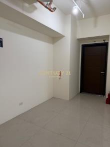 百俊無雙挑高2層店面