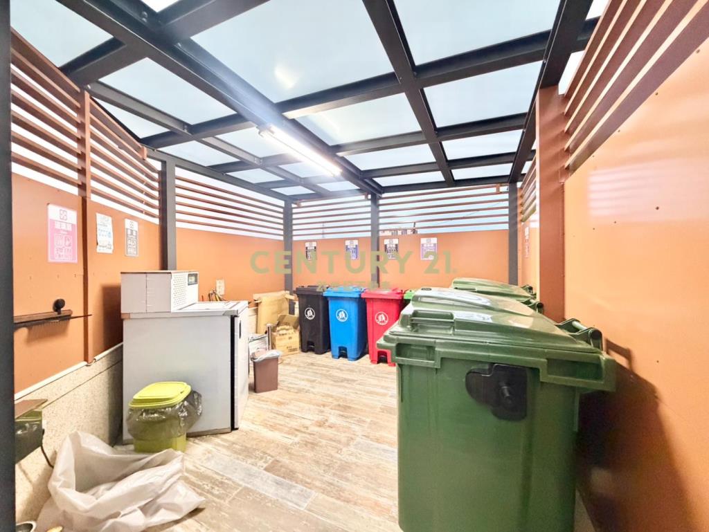 ✨埔頂商圈~高樓景觀~輕屋齡兩房車✨