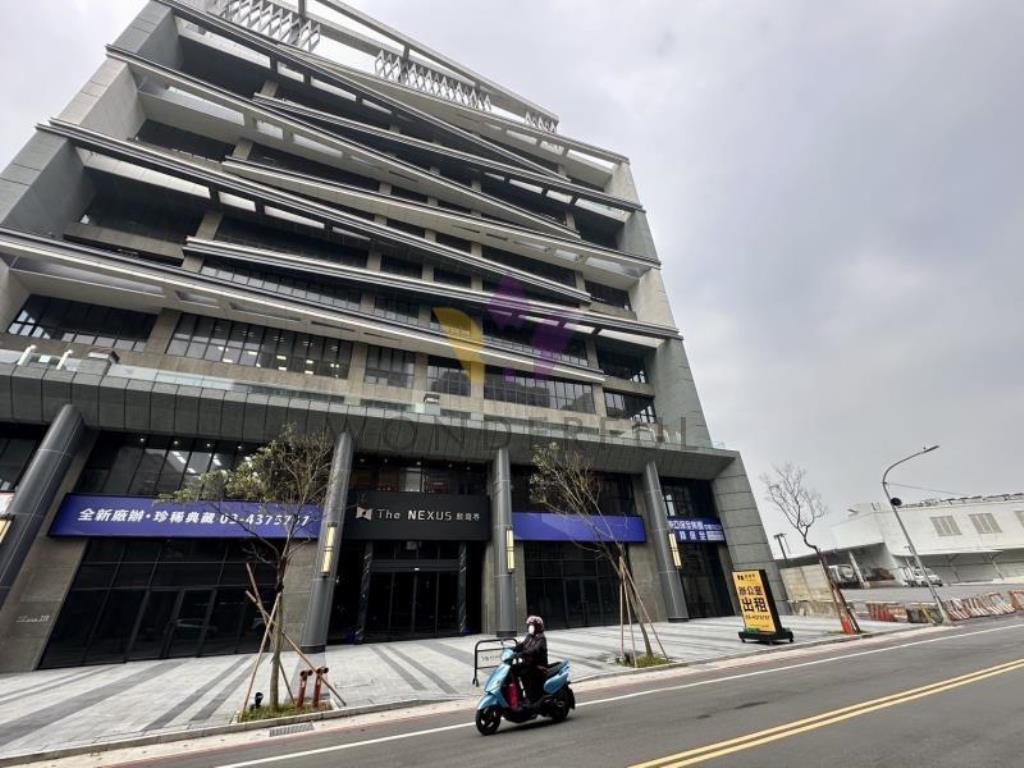 [精彩]新識界中壢後站店面廠辦+4個車位