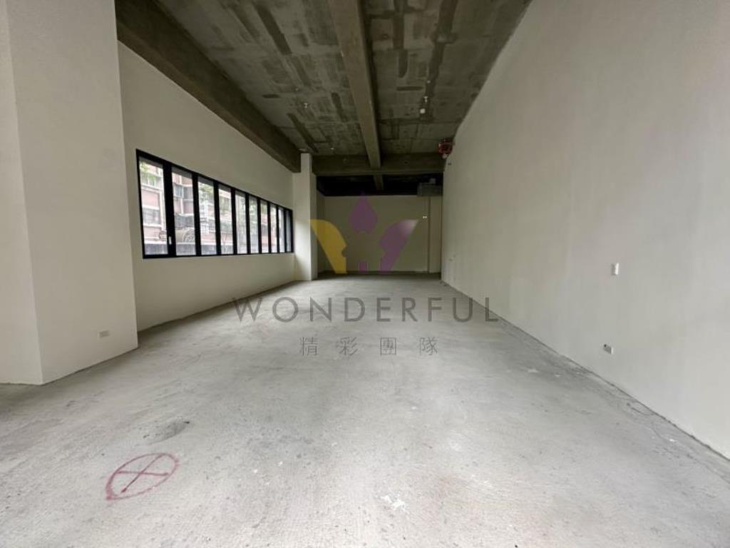 [精彩]新識界中壢後站店面廠辦+4個車位