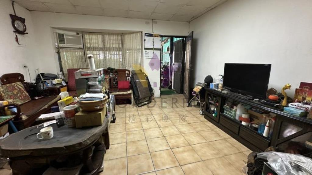 [精彩]中壢後站體育園區前院車庫大透天