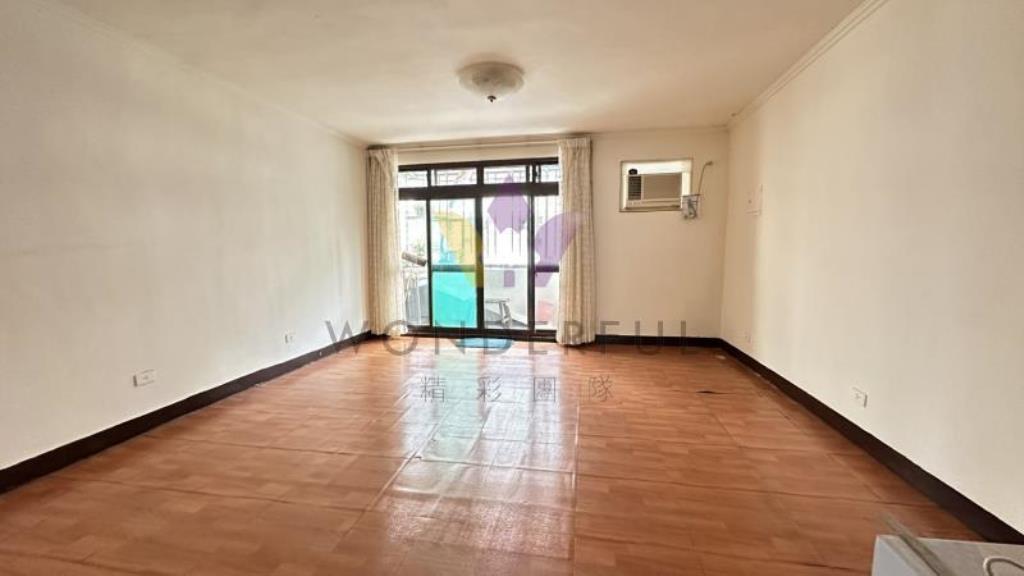 [精彩]中壢後站體育園區前院車庫大透天