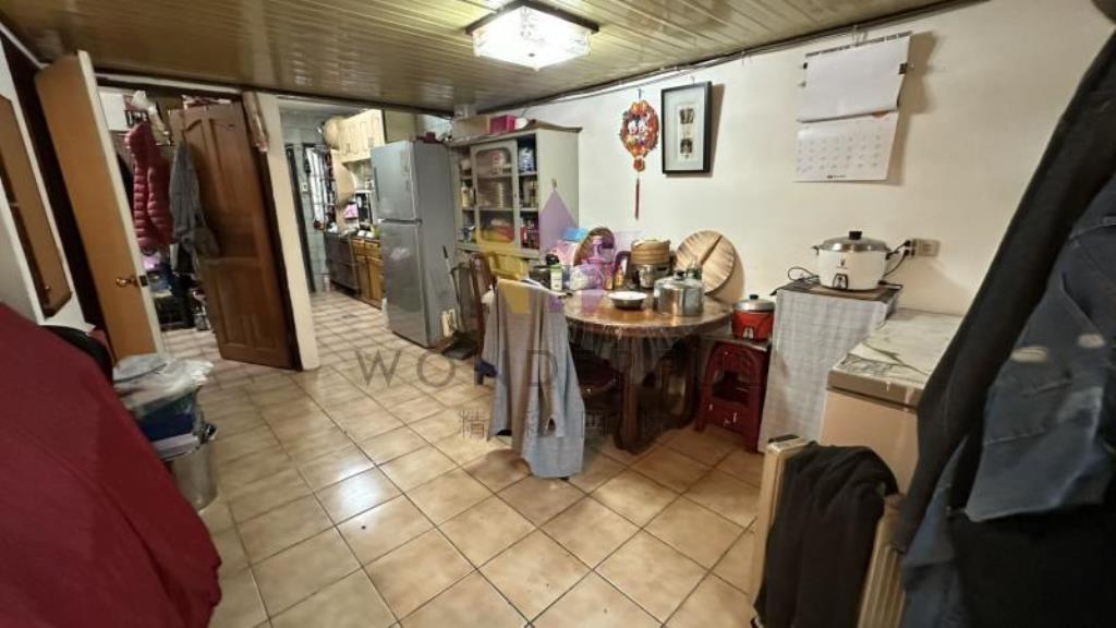 [精彩]中壢後站體育園區前院車庫大透天