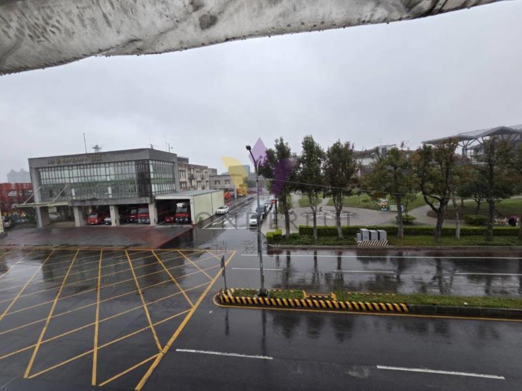 [精彩]龍潭區公所燙金透天店面