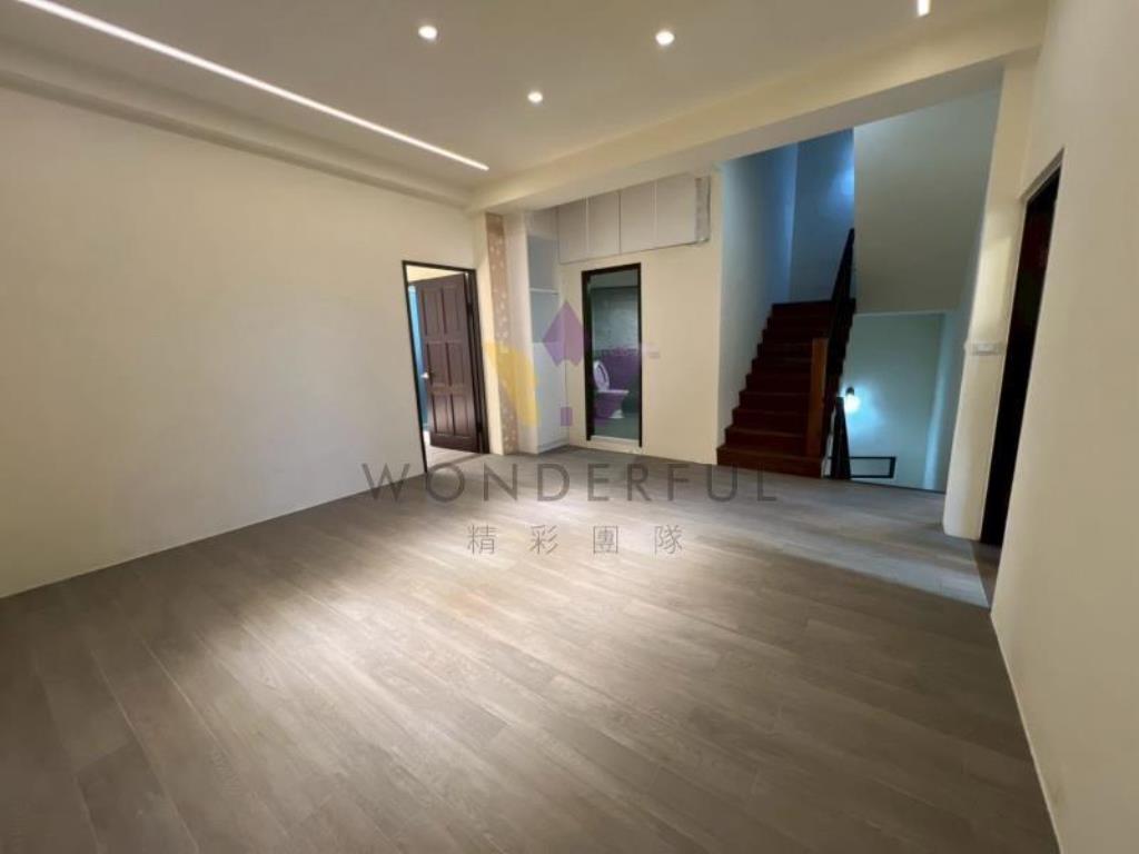 [精彩]中壢捷運旁新生路透天