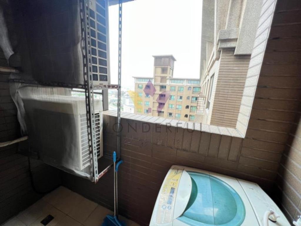 [精彩]冠世界尊爵景觀1+1房