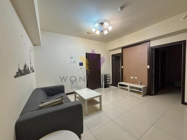 [精彩]中壢車站稀有雙衛兩房車