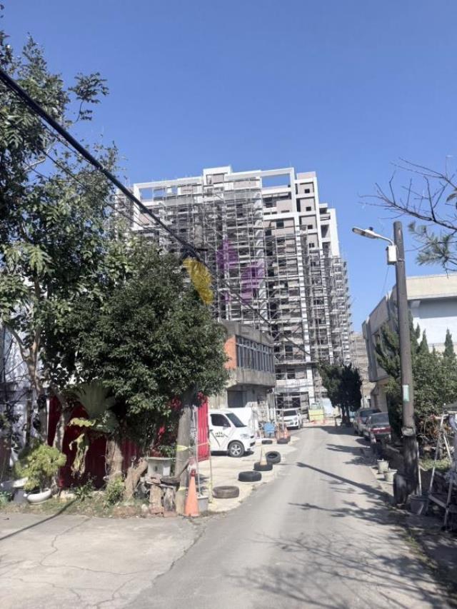 [精彩]中壢青城之愛三期湖景兩房平面車