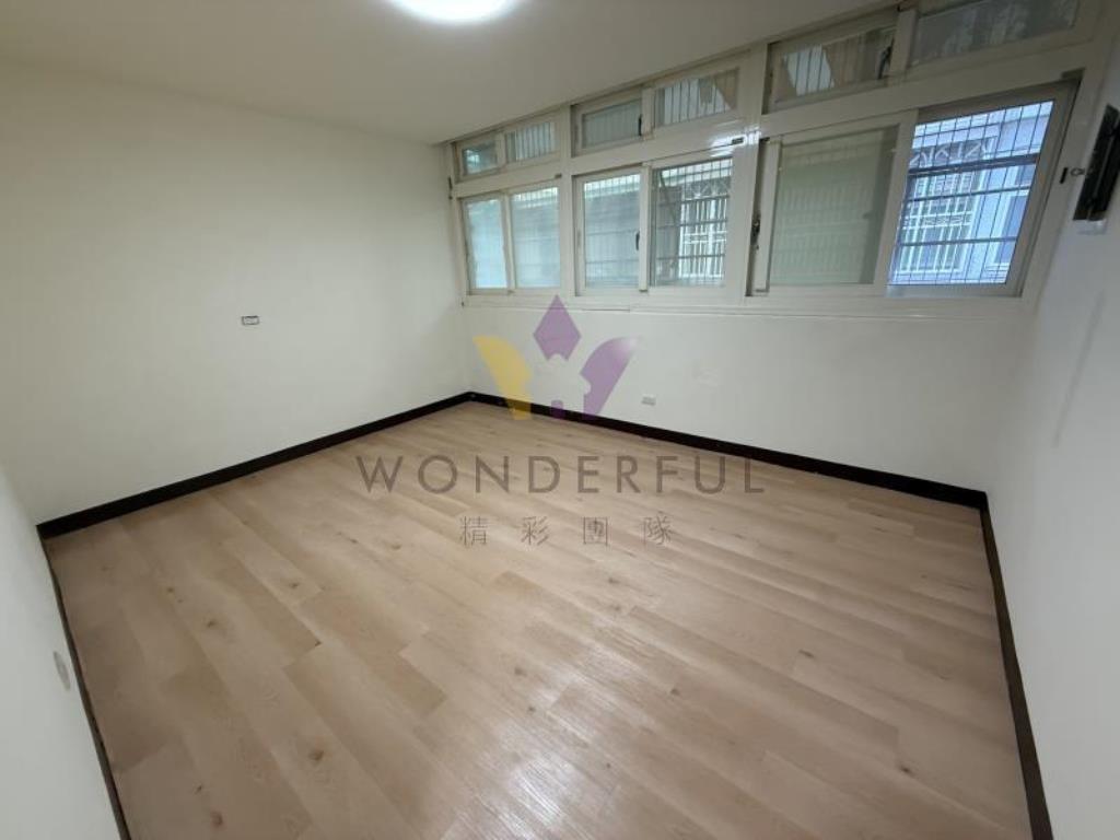 [精彩]平鎮山仔頂家樂福整新透天