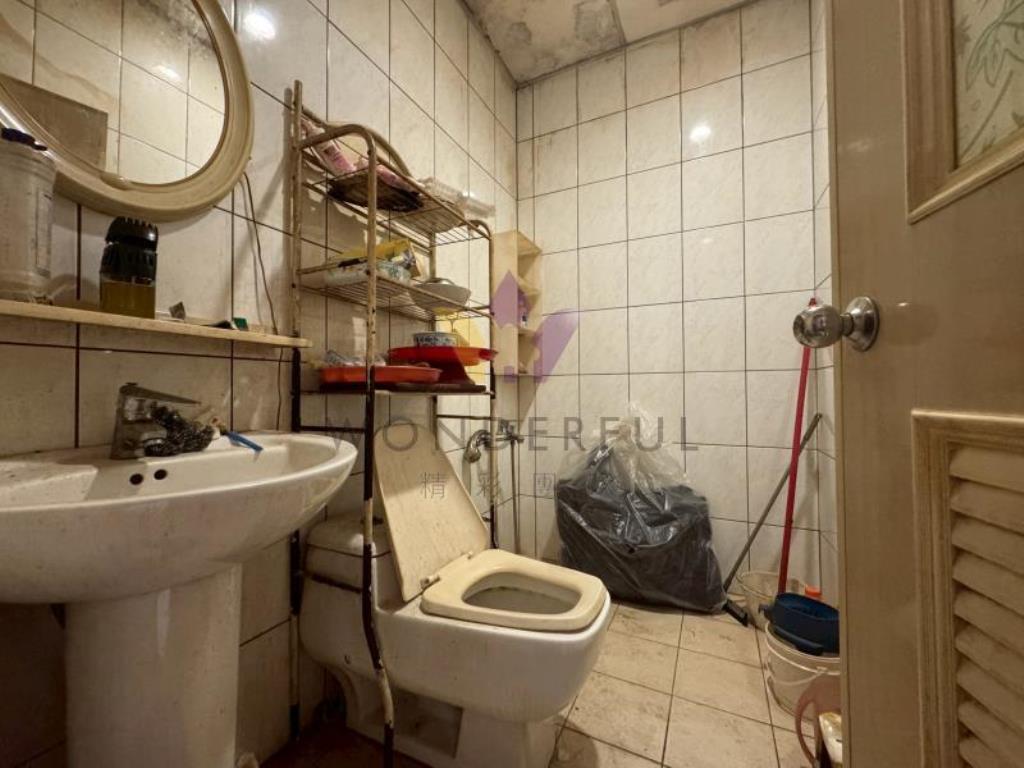 [精彩]中正路邊間透店