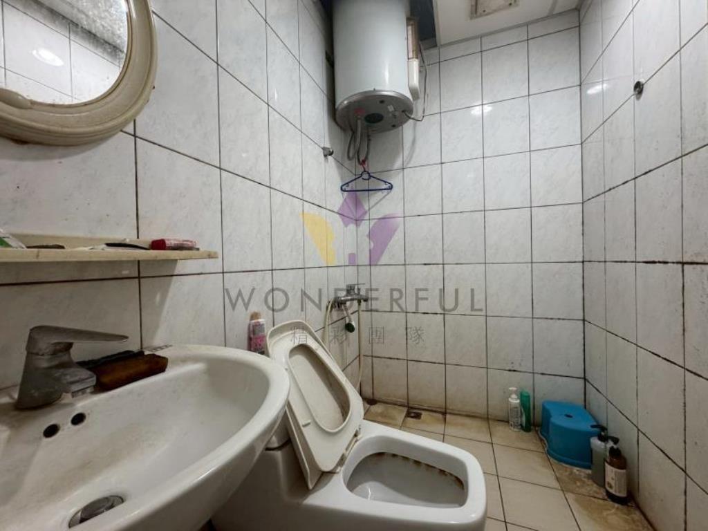 [精彩]中正路邊間透店