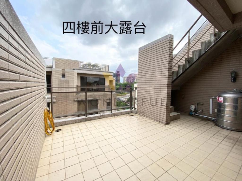 [精彩]內壢中正國小深耕六期美別墅三車位