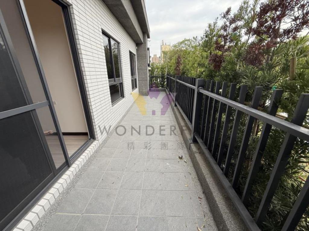 [精彩]龍岡有福全新一樓庭院2房車