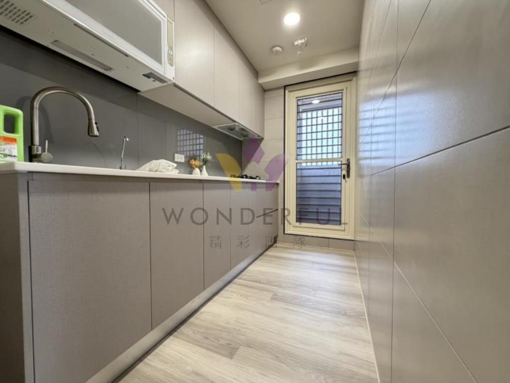 [精彩]草漯全新裝潢兩房車位