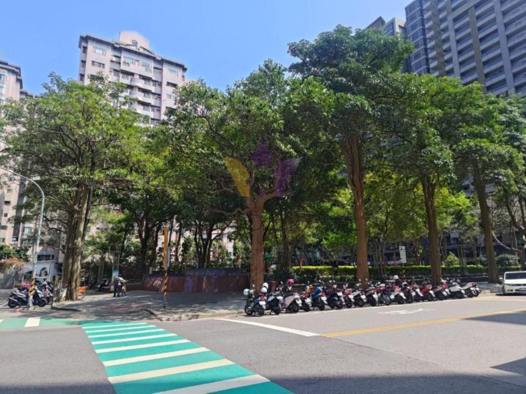 SOGO海華3+1房車(超大露台)
