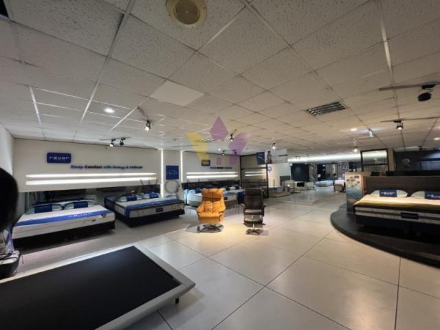 [精彩]中園路大時鐘旁店面廠房
