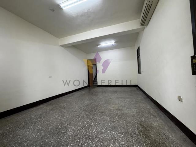 [精彩]平鎮金陵路東勢國小邊間透天