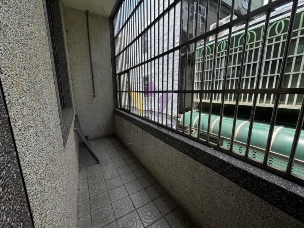 [精彩]平鎮金陵路東勢國小邊間透天