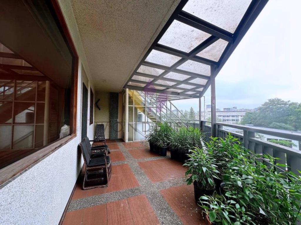 [精彩]龍潭大池景觀大地坪透店