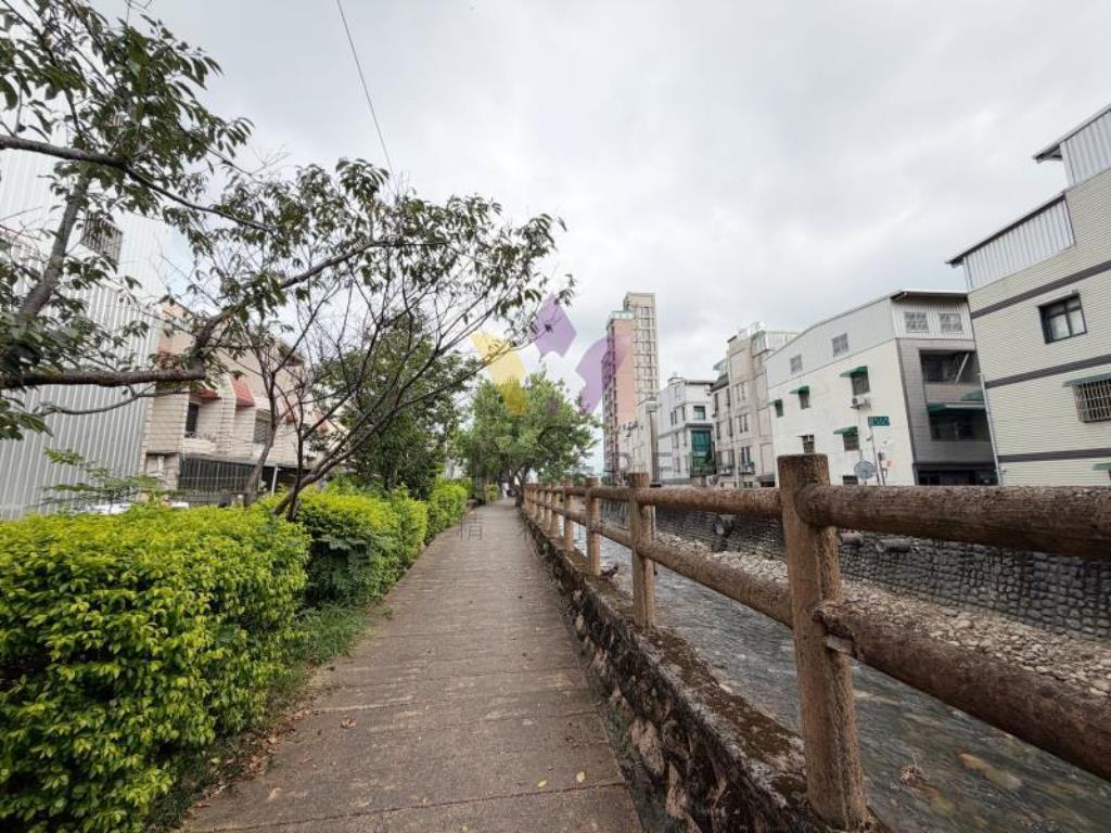 [精彩]林森國小新街溪畔前院透天