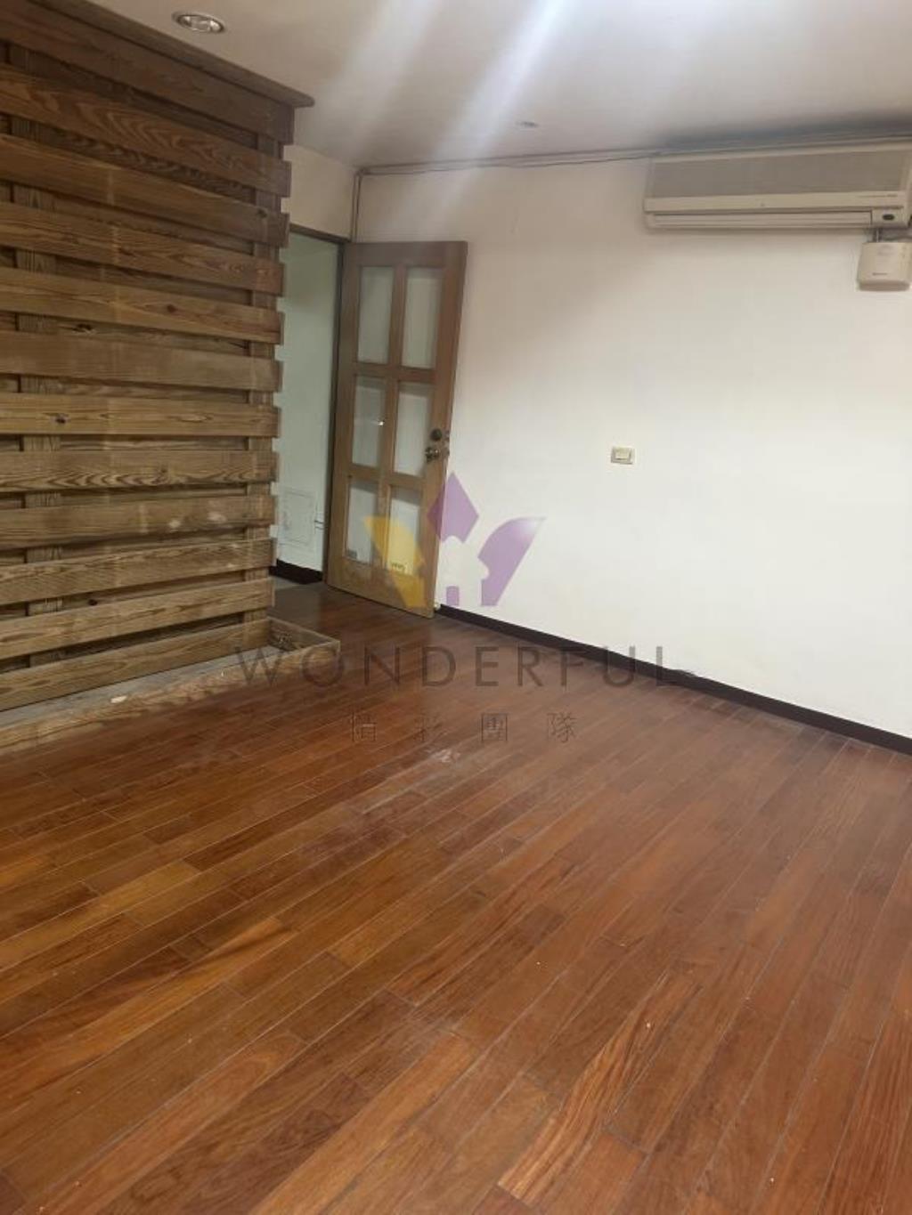 [精彩]近糼獅交流道維多利透天別墅