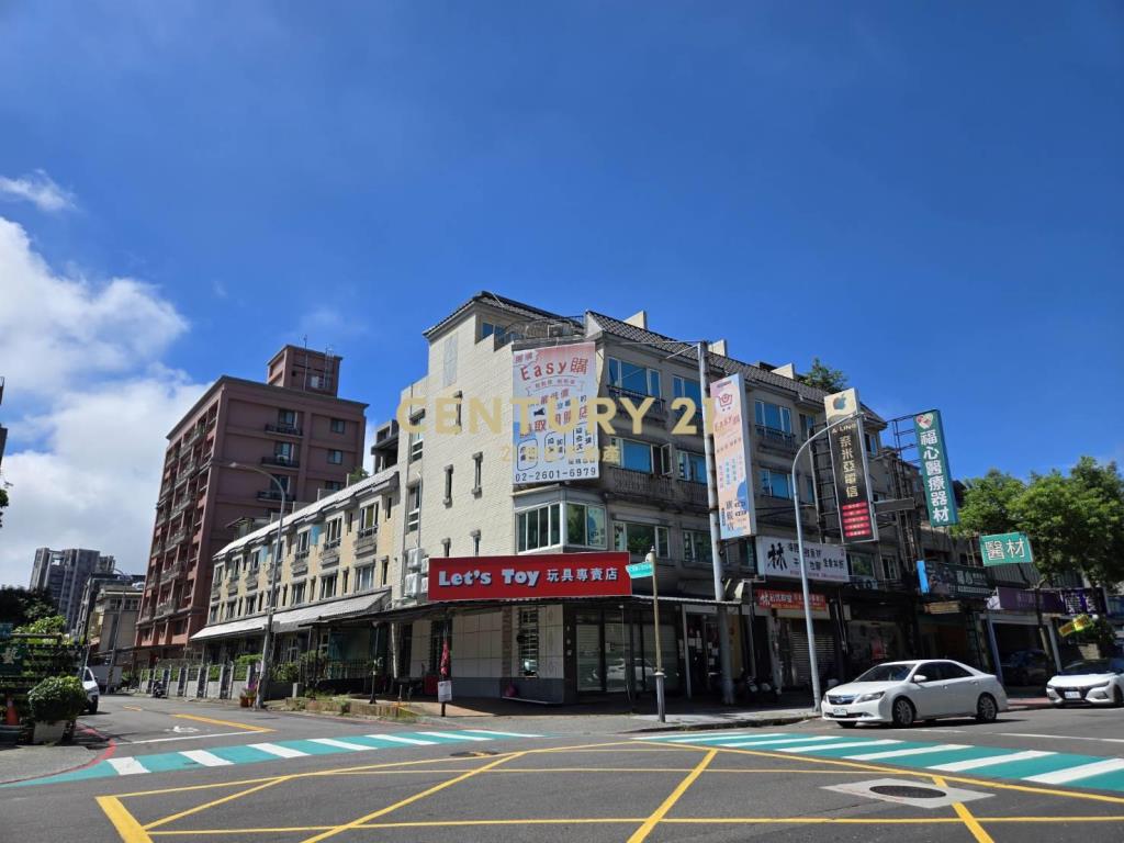 雙橡園三角窗透店