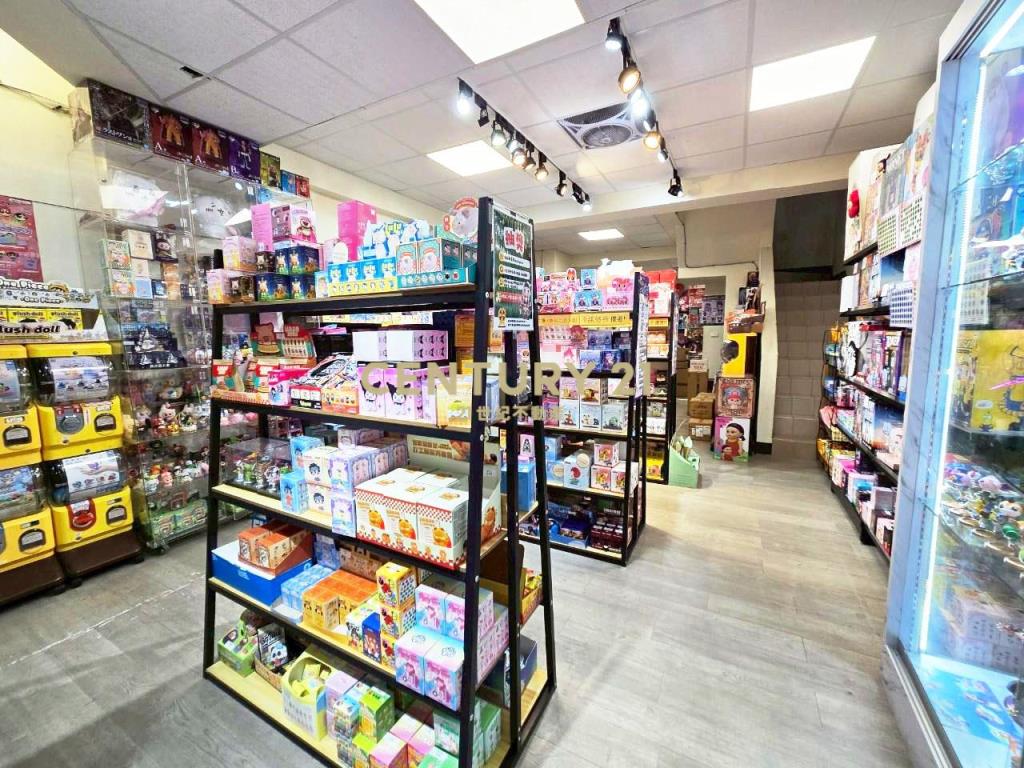 雙橡園三角窗透店