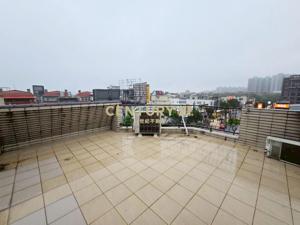 雙橡園三角窗透店