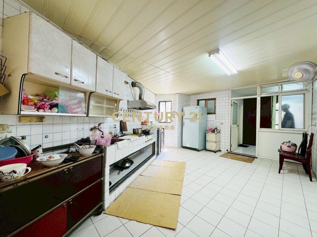 新和國小2樓美寓