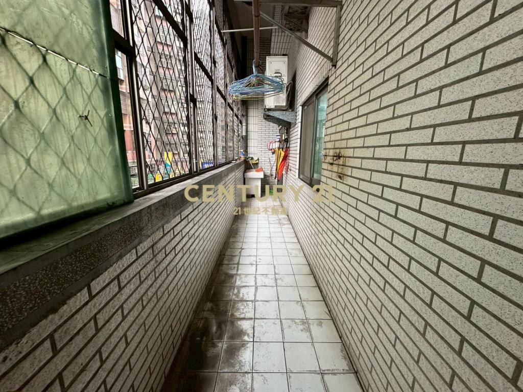 儷佰代