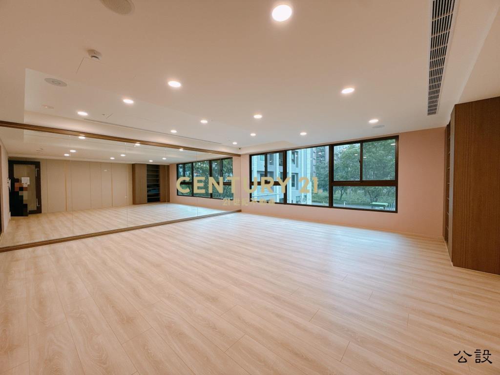 富堡仁愛