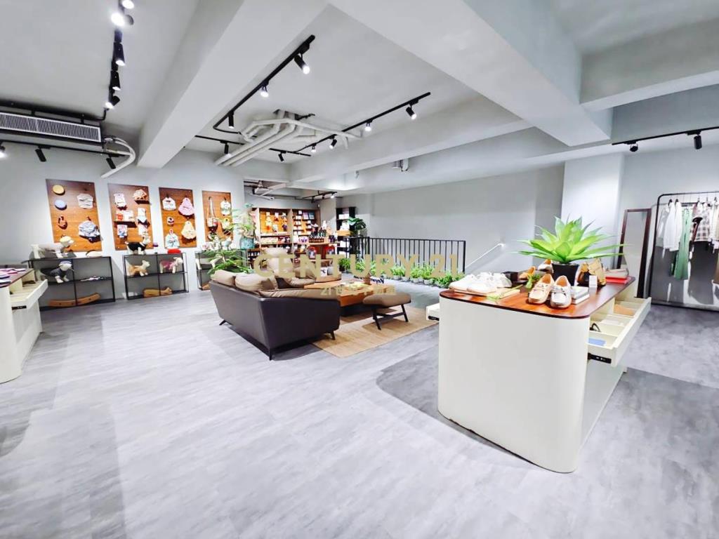 瑞士花園NO.9店面