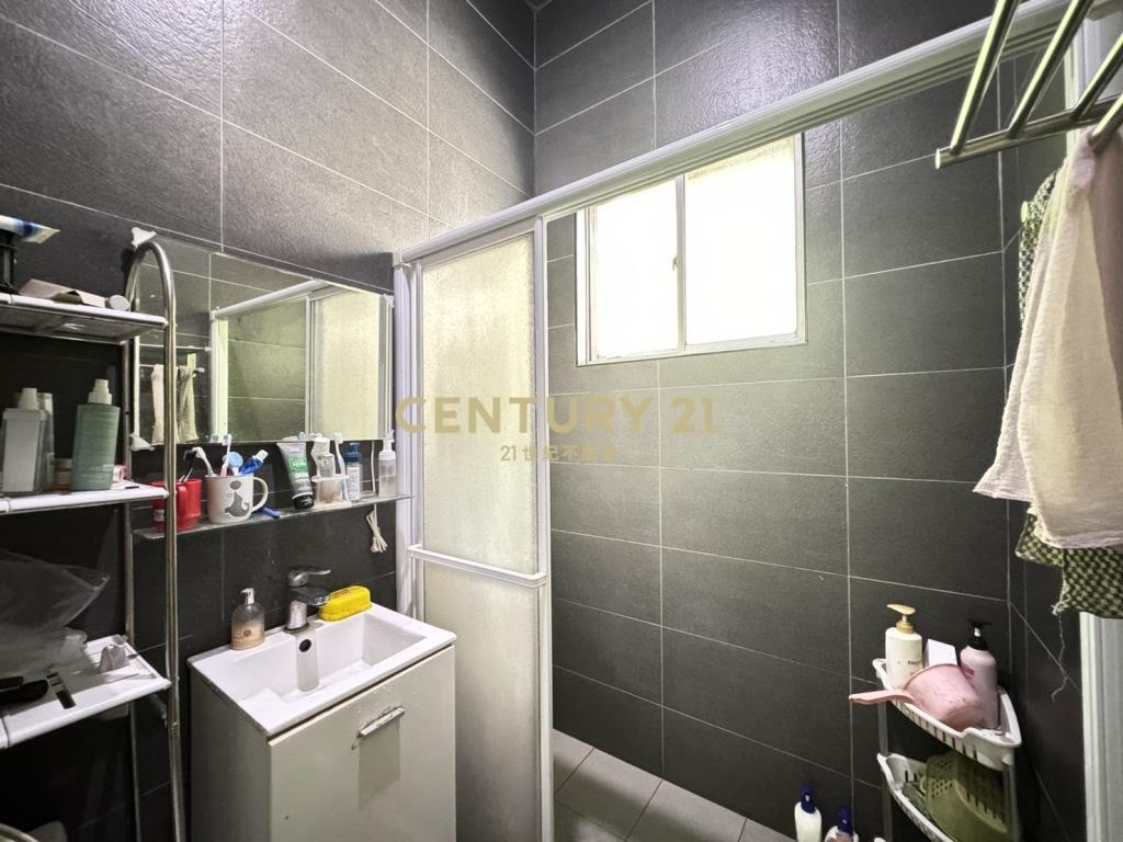 (4121)南勢角捷運一樓