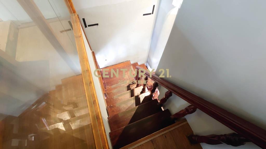 (4355)中正路面寬1+2樓收租金店面