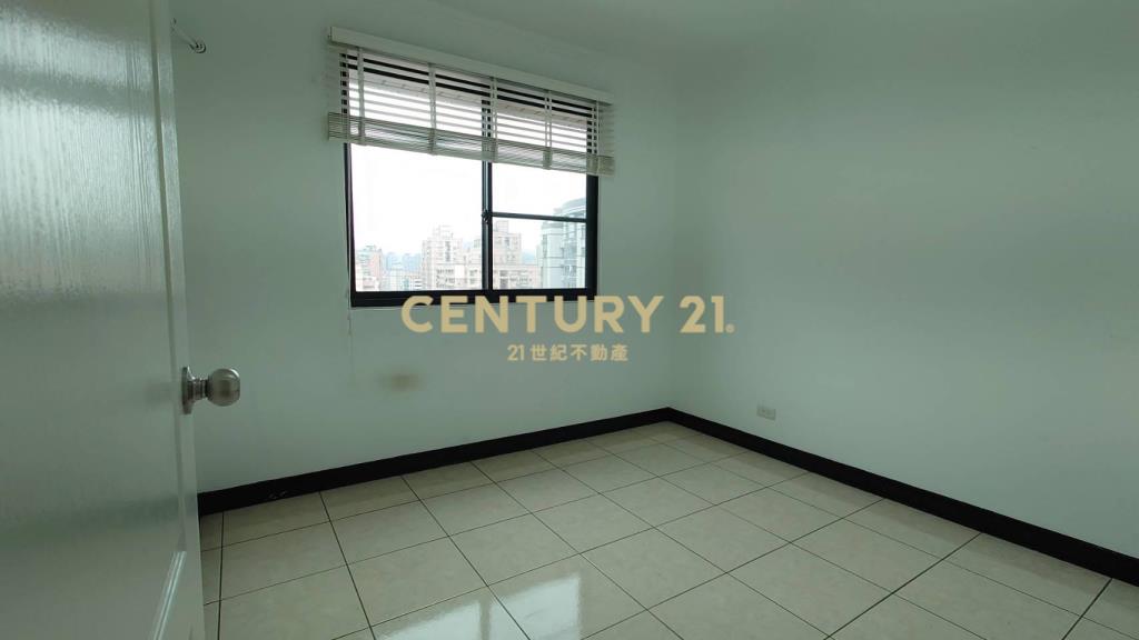 (4408)福臨天下高樓景觀四房車位