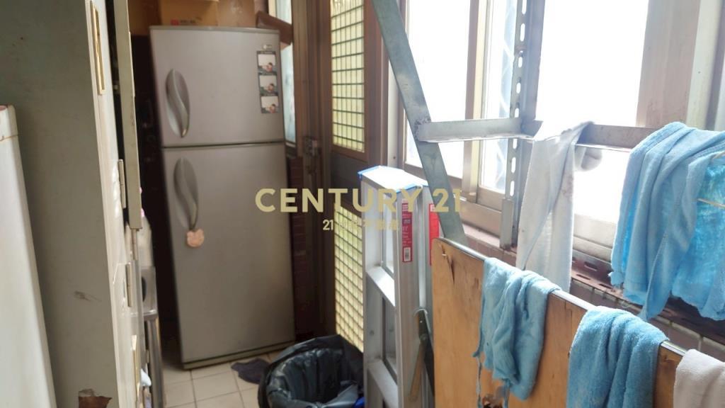 (4428)頂溪大面寬邊間賺錢金店面