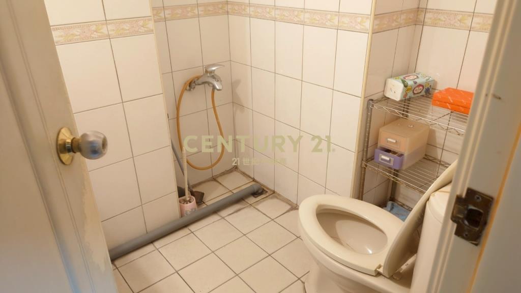 (4428)頂溪大面寬邊間賺錢金店面