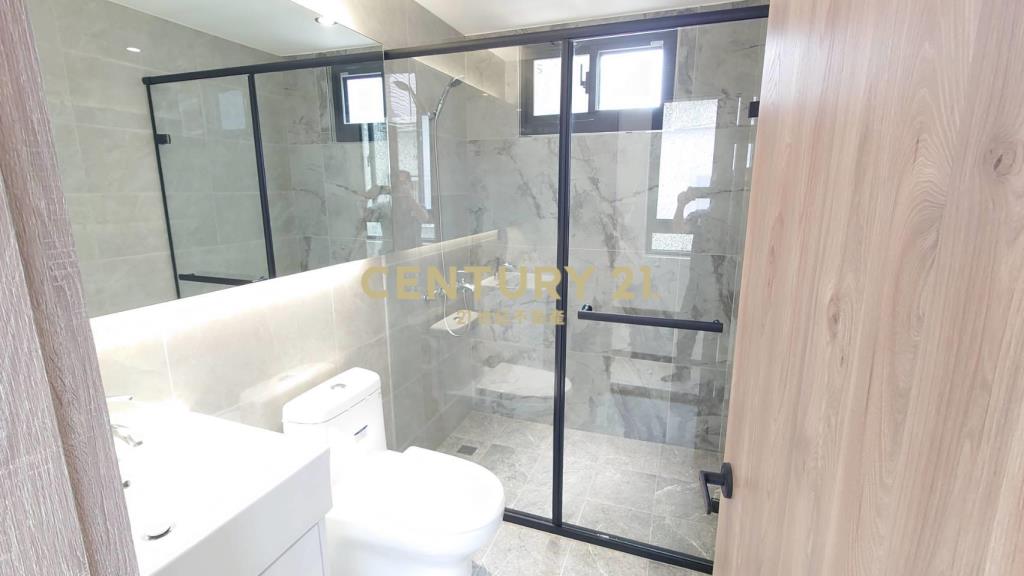 (4479)秀朗民族街全新裝潢三樓