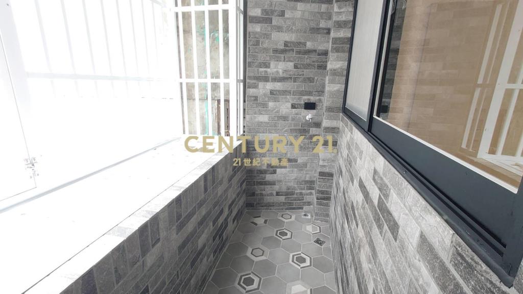 (4479)秀朗民族街全新裝潢三樓