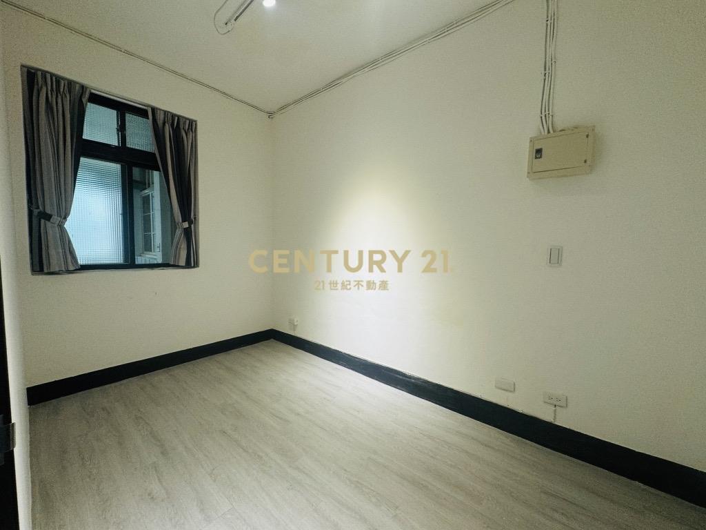 (4520)四號公園美麗3樓